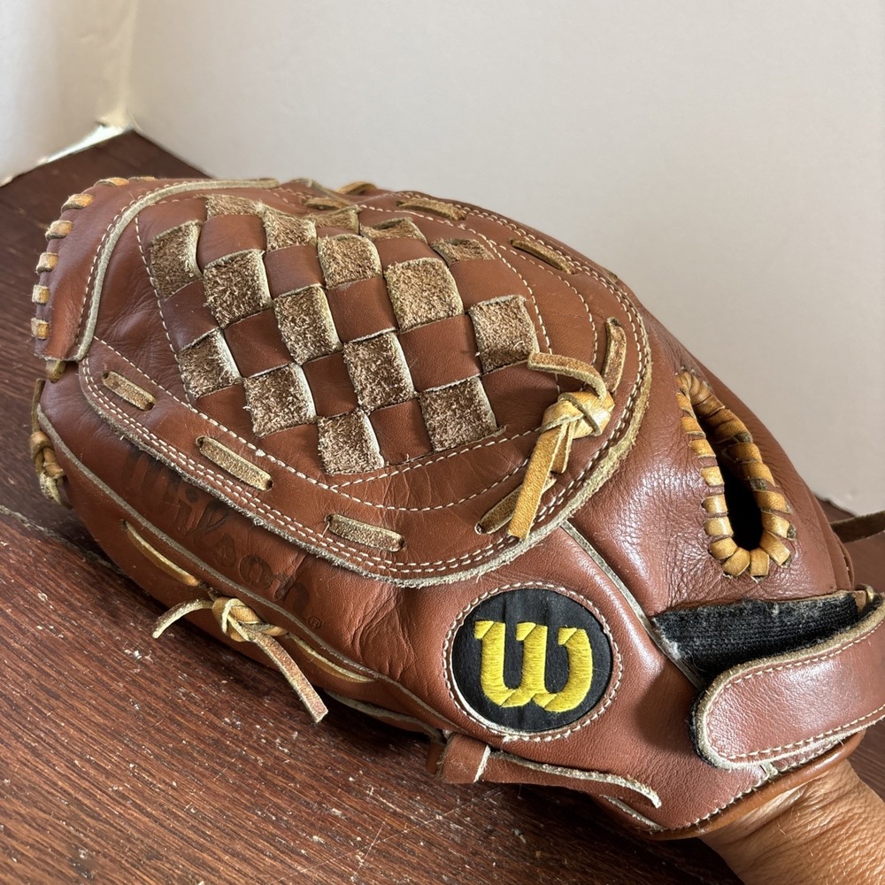 Wilson Baseball‎ Glove Left Hand Throw LHT A2126 George Brett Signature Model